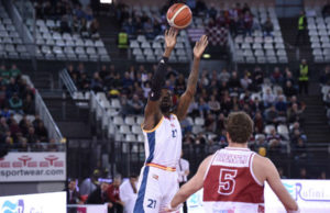 Virtus Roma ancora vincente: sesta vittoria consecutiva, consolidata la vetta e record in A2