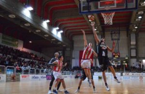 Serie B: Vicenza nel finale mette paura ai Tigers che vincono in trasferta 71-75
