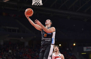Dolomiti Energia, ecco il primo colpo esterno stagionale in Serie A: Pesaro espugnata 65-77