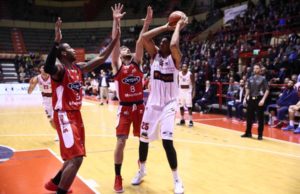 L’Unieuro vince la sua decima stagionale. Mantova cede al supplementare 92-85