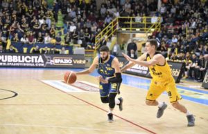 Montegranaro sconfitta a Verona. Henderson sulla sirena regala la vittoria alla Tezenis