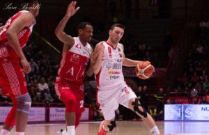 20-0 per la OriOra Pistoia: irregolare la posizione del giocatore di Milano James Nunnally