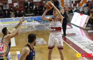 In un finale punto a punto, Trapani batte la capolista Virtus Roma 87-86