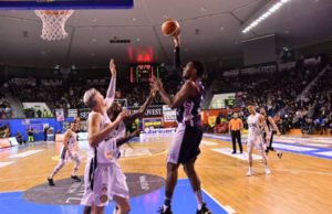 L’Assigeco Piacenza lotta fino all’ultimo ma è costretta a cedere nel finale all’Apu Gsa Udine 76-68