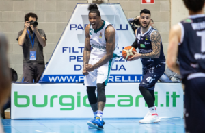 Cantù vola con Stone. Importante vittoria in chiave Playoff contro Brescia