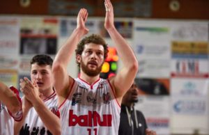 L’Andrea Costa Imola firma il ritorno in biancorosso di Giovanni Gasparin