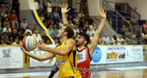Serie B: la Virtus Pozzuoli fa sua la prima vittoria stagionale battendo la Virtus Cassino 69-65
