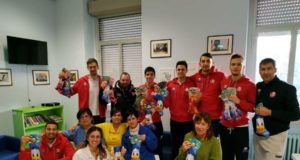 Pallacanestro Forlì: La consegna delle calze della befana in Pediatria