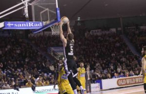 A2: L’Apu Oww riconquista il PalaCarnera battendo San Severo (74-66)