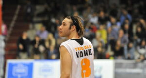 Serie B: La United Eagles Basketball firma Riccardo Truccolo
