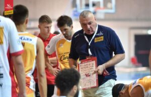 La Carpegna Prosciutto Basket Pesaro vince all’esordio in Supercoppa contro Brindisi (71-83)