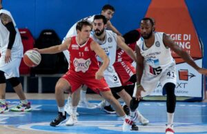 Basket Ravenna: L’OraSì si impone a Ferrara al termine di una gara intensa