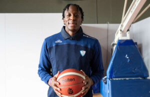 Pallacanestro Cantù: presentato il nuovo acquisto Kavell Bigby-Williams