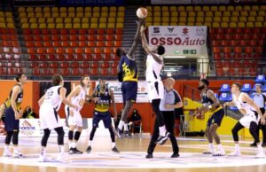 A2: Secondo stop in campionato per l’Apu Udine. Al PalaCarnera passa Torino 59-73