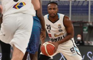 Il derby del Palaleonessa è della Vanoli. Brescia cede 85-89