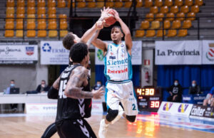 Pallacanestro Cantù: La prima di coach Bucchi. Subito derby con Varese