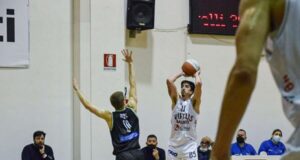 Serie B: Terzo quarto fatale alla Rossella. Ancona Passa a Civitanova 63-71
