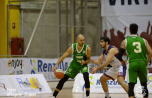 Serie B: Salerno soffre ma si impone nel derby con Avellino. 85-79