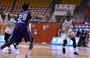 L’Apu Old Wild West Udine allunga la striscia: battuta anche Piacenza al Carnera