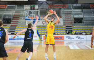 A2: La Givova Scafati supera la Stella Azzurra. Terzo successo consecutivo per i gialloneri