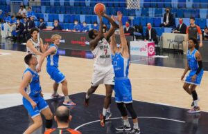 A2: Air Langston fa volare i Wildcats, Urania spegne l’Orlandina 86-72