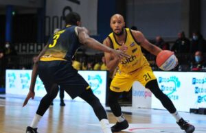 A2: Withu Bergamo scacco alla capolista. La Reale Mutua Torino cede 71-67
