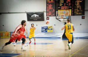Serie B: Piombino domina per 36 minuti. Poi blackout totale. Rimini ringrazia 75-76