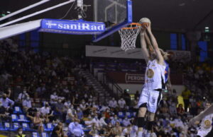 A2 Finale Playoff: l’ Apu OWW Udine supera Napoli 71-61 e riapre la serie