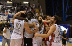 A2 Finale Playoff: Cannon allo scadere rimanda tutto a Gara5. Derthona supera Torino 78-77
