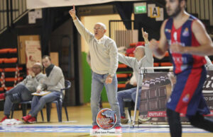 Serie B: Oleggio Magic Basket e coach Franco Passera ai saluti