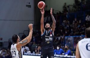 LBA: Primo successo per Cremona. La Vanoli supera 94-78 la Fortitudo Bologna al PalaRadi