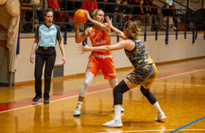 A1 femminile: Il Famila Wuber espugna Costa Masnaga 78-80 dopo un supplementare