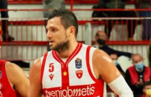 LBA: La Openjobmetis Varese cade sul campo di Pesaro