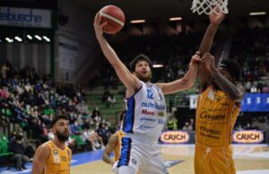 LBA: Terzo successo consecutivo per Pesaro. Sbancato il PalaVerde 73-63