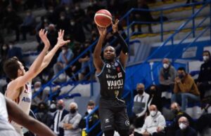 LBA: Una Vanoli sprecona sconfitta da Trieste al PalaRadi 75-80