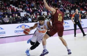 LBA: La Gevi Napoli cede nel finale al Taliercio. Venezia si impone 79-75