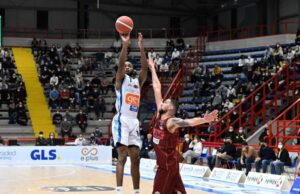 LBA: La GeVi Napoli cede nel recupero alla Reyer Venezia 76-81
