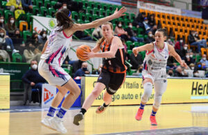 A1 Techfind: Espugnata anche la Sardegna. Il Famila Wuber domina a Sassari 52-87