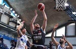 Il Derby va alla Germani Brescia. La Vanoli Cremona esce sconfitta 76-88 dal PalaRadi
