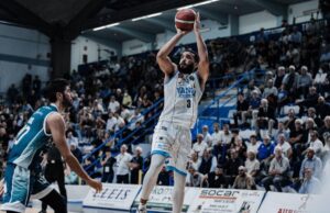 A2: La Vanoli Basket vince la sua terza partita in fila battendo Cantù 65-54