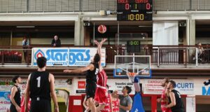 L’Andrea Costa Imola non sa più vincere. I Tigers Romagna festeggiano al supplementare