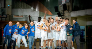 PalaLosito fortino NMC. Vittoria al cardiopalma contro Vieste: 81-78