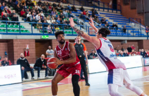 Cantù, Vanoli e Forlì in vetta, Trapani passa a Torino, Ravenna vince il derby con la Fortitudo. Il punto di Cristiano Comelli