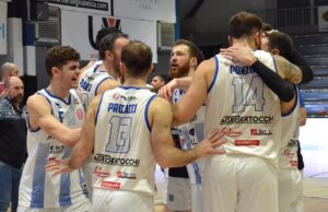 Orzinuovi vince il recupero a Reggio Calabria e ritorna solitaria al comando