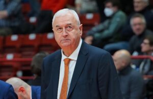 Unahotels Reggio Emilia. Scontro diretto con Napoli al PalaBigi. Sakota: “Vittoria unico risultato possibile”