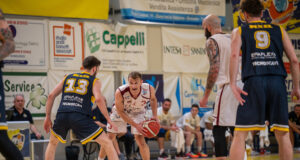 Finali Playoff, Gara2: Orzinuovi vola sul 2-0. Libertas Livorno, Sebastiani Rieti e Fabriano pareggiano la serie