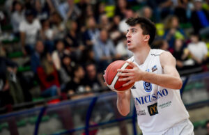 Andrea Lo Biondoè un nuovo giocatore della Paperdi Juvecaserta 2021