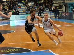 I Blacks ricevono Lumezzane nel recupero della quinta di campionato