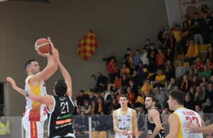 Nel Girone A derby toscani d’alta quota. Nel B la capolista Ruvo a Ravenna. La presentazione della 24.a giornata