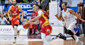 B Nazionale: giornata non banale nei due gironi. Nell’A comandano Capo d’Orlando e Lumezzane, nel B Roseto e Montecatini
